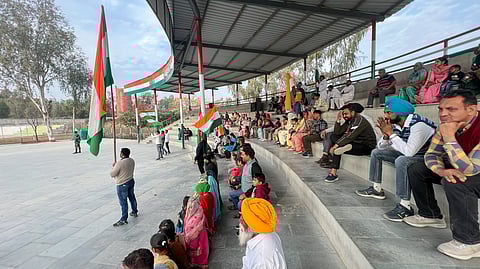 Audience at the border ceremony